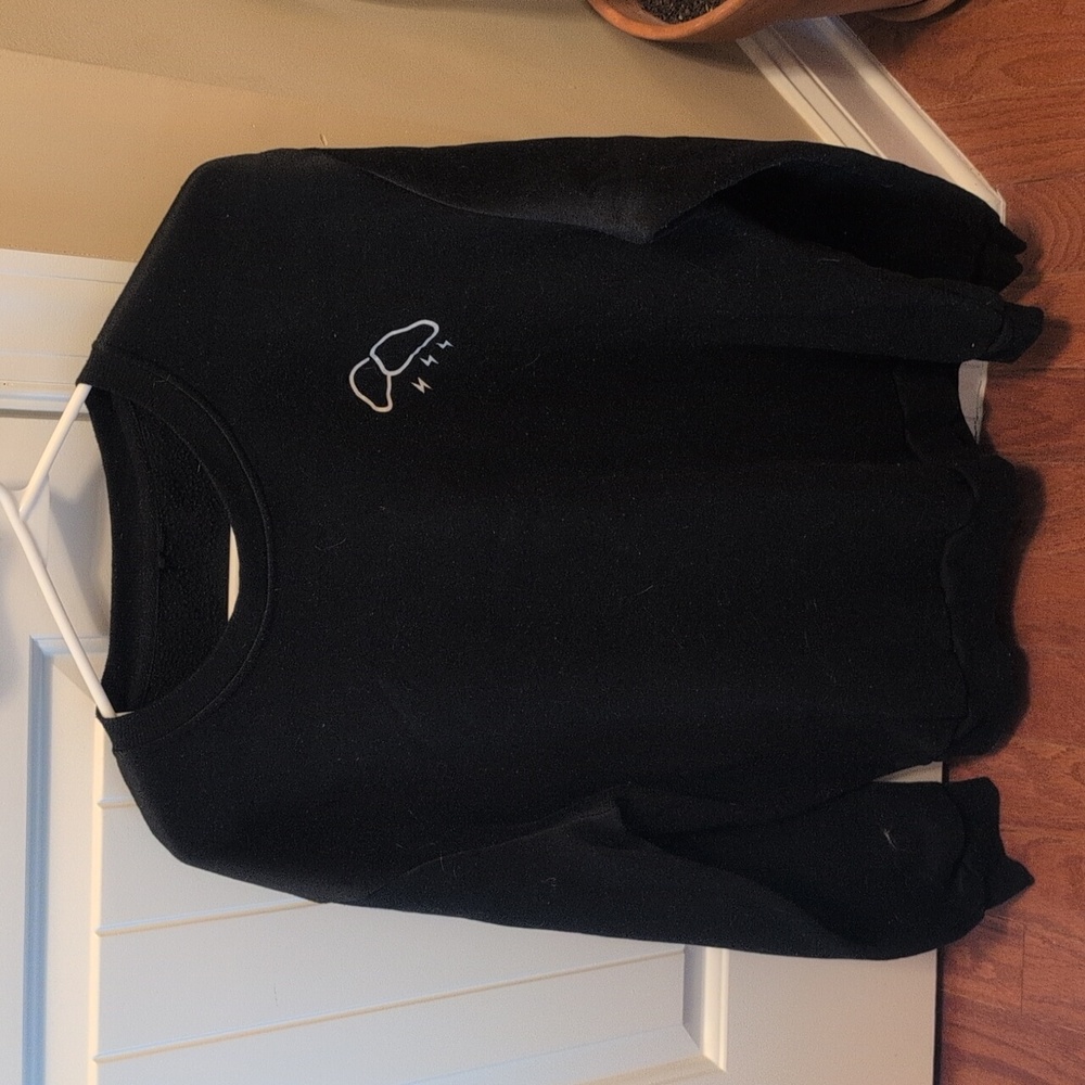 Black Sweatshirt